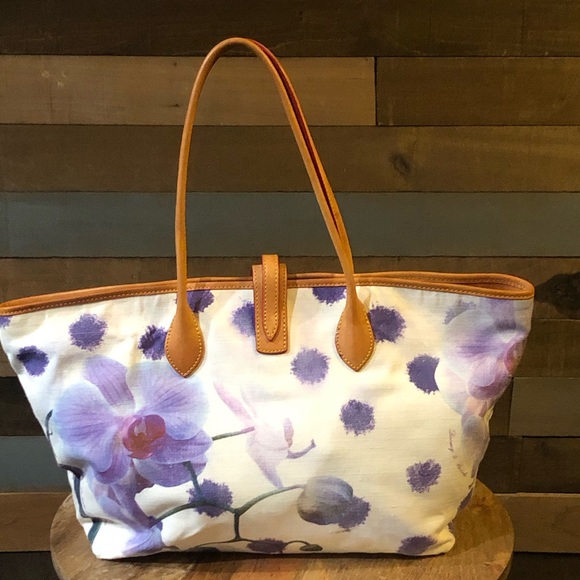 Handbags - Dooney & Burke Purple Orchid Medium Cindy Tote